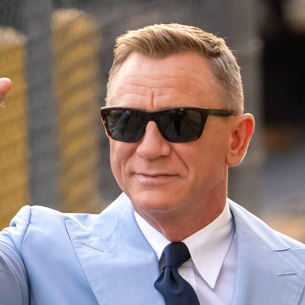 Daniel Craig admits decision to play James Bond was 'very scary ...